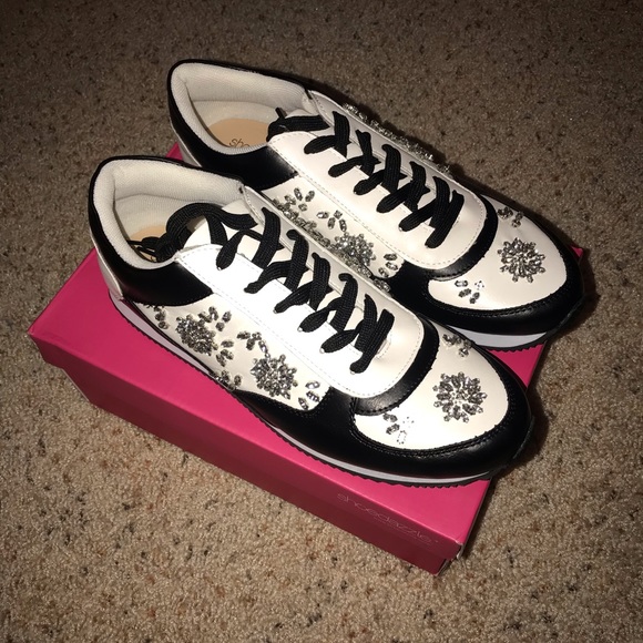 Bedazzled sneakers - Picture 5 of 5